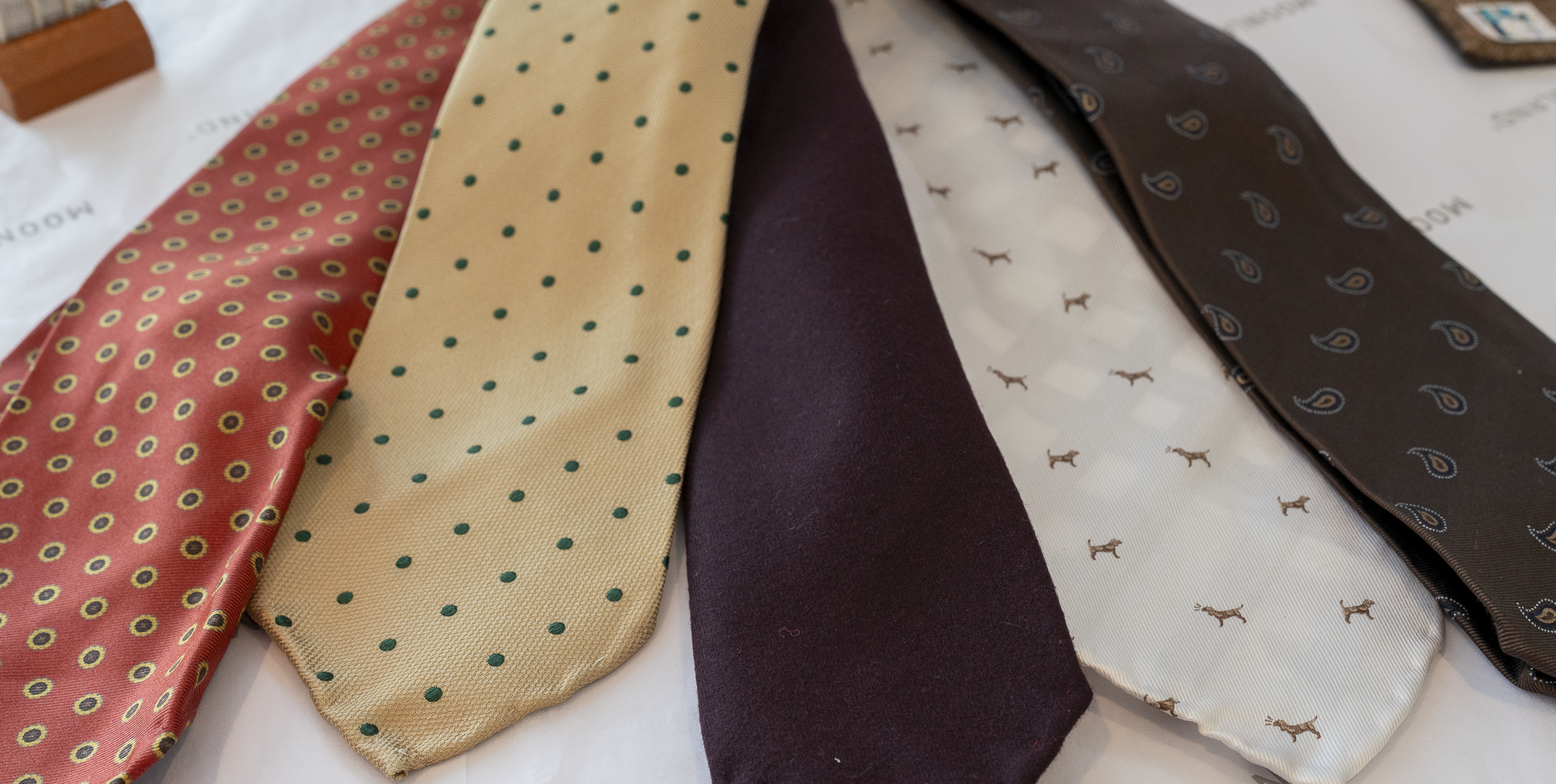 Accessories | Ties & Finishing Pieces | Moonland